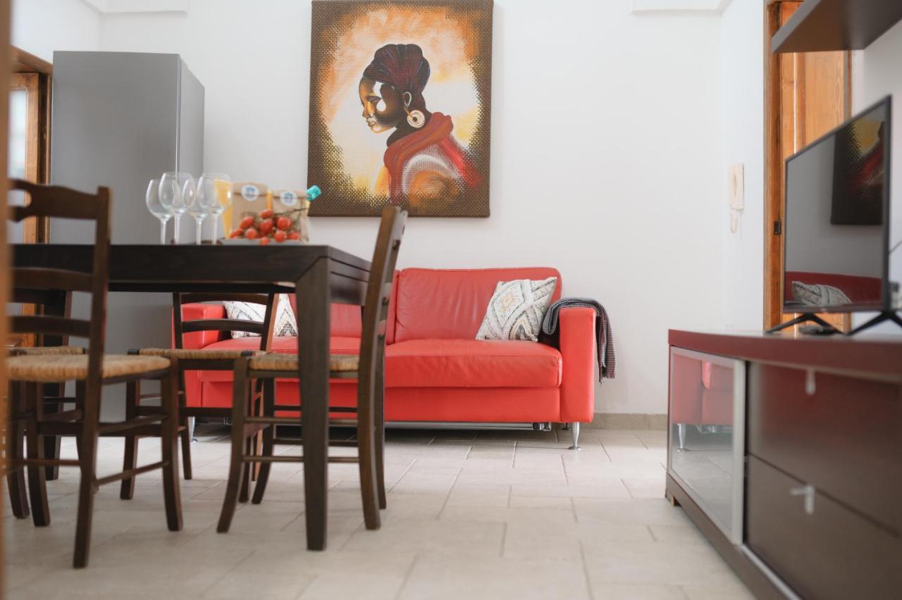אוסטוני Vista Piazza Home & Solarium By Raro Villas מראה חיצוני תמונה